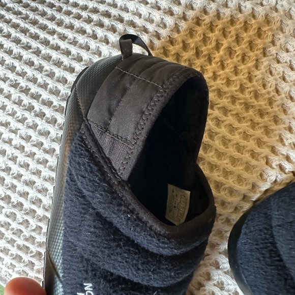 The North Face Transition Navy Mules - Picture 6 of 6